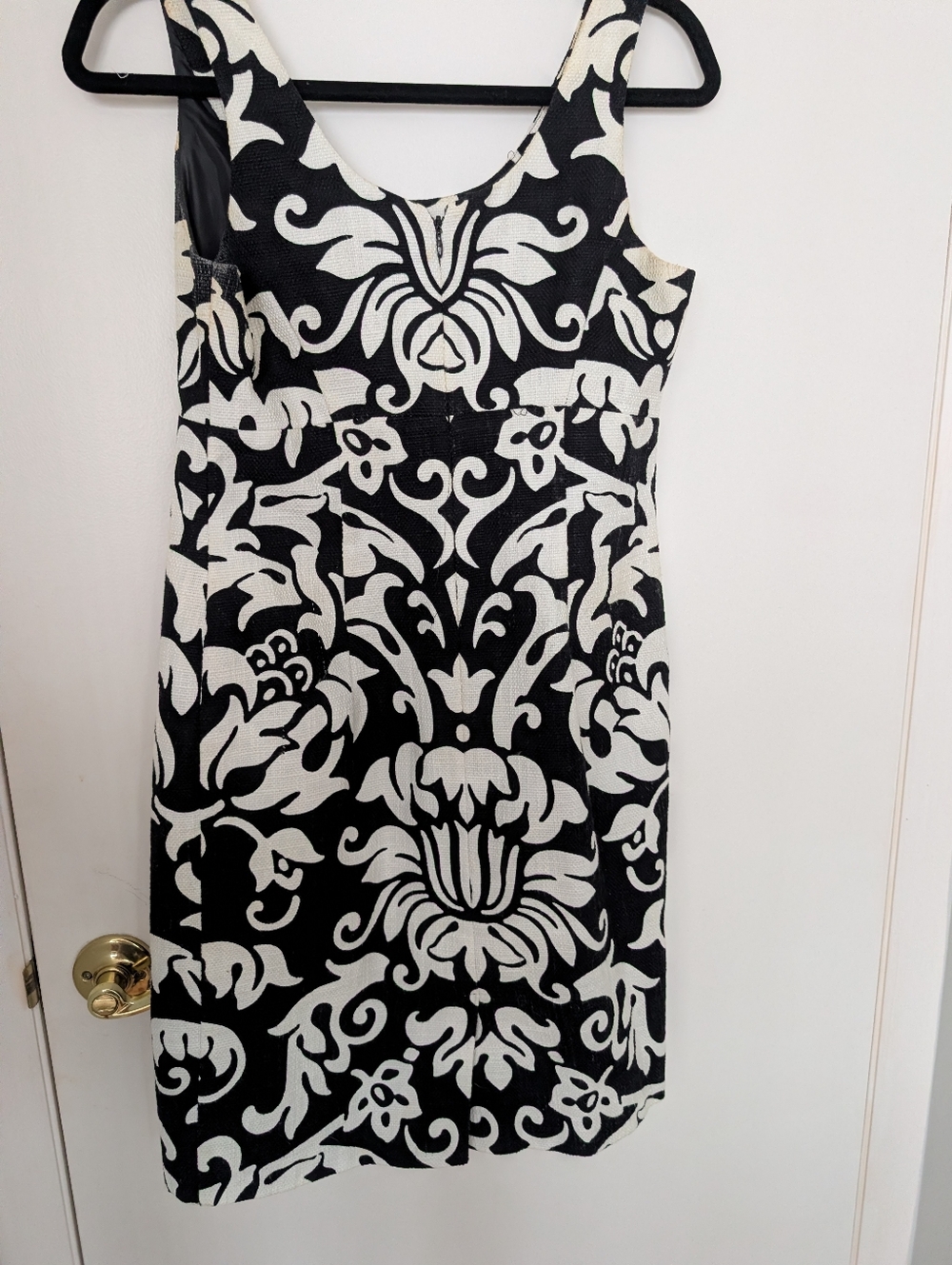 Sleeveless Black and White Patterned Sheath Dress